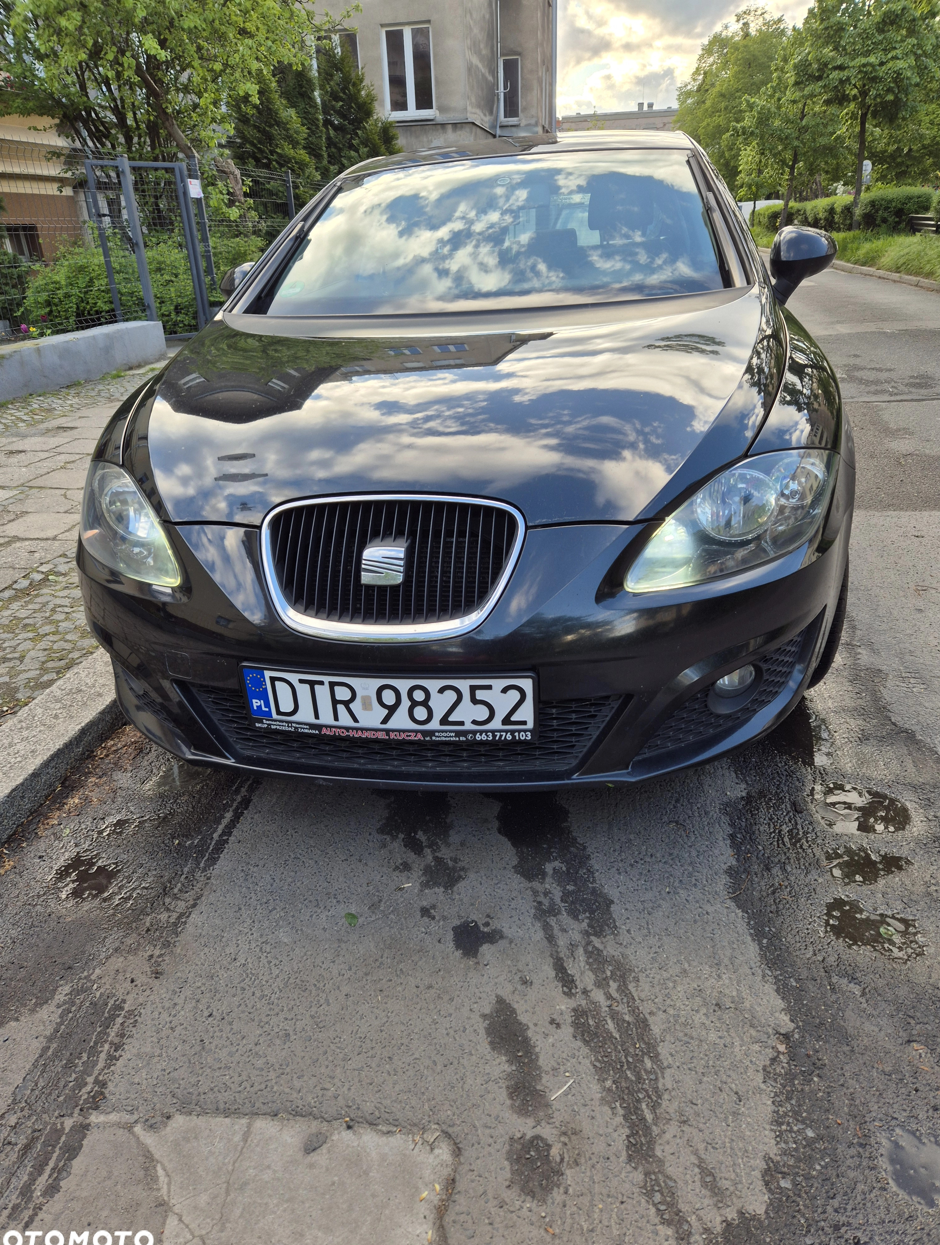 Seat Leon cena 25000 przebieg: 175000, rok produkcji 2012 z Wrocław małe 154